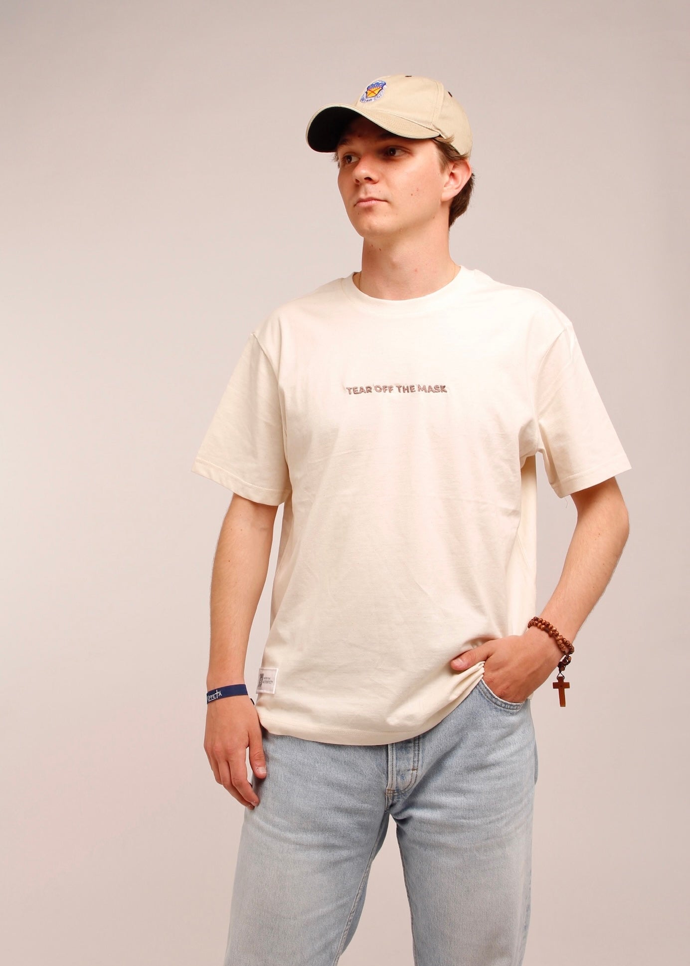 Camiseta "Tear off the Mask" Natural Row